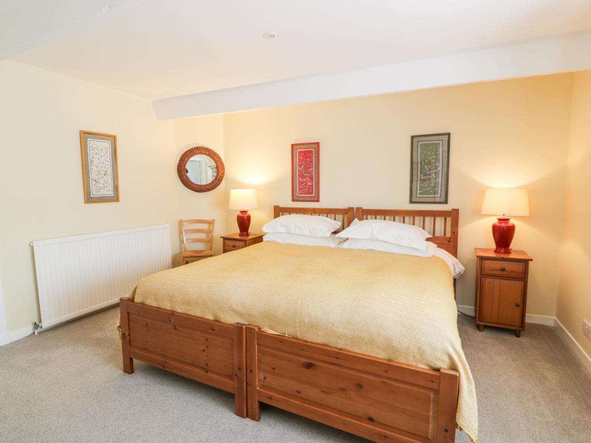 The Mews Flat Apartment Dalswinton ภายนอก รูปภาพ