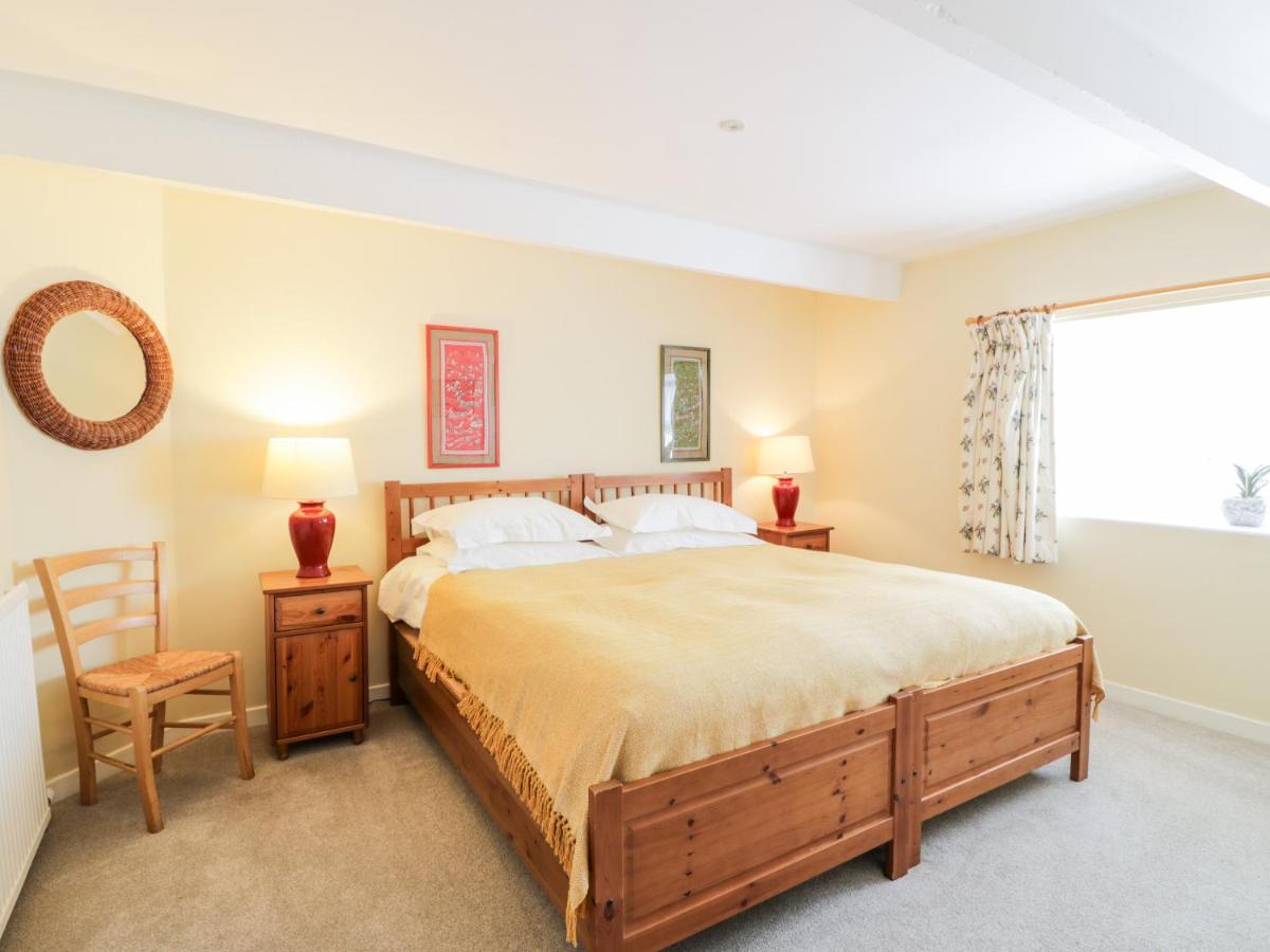 The Mews Flat Apartment Dalswinton ภายนอก รูปภาพ