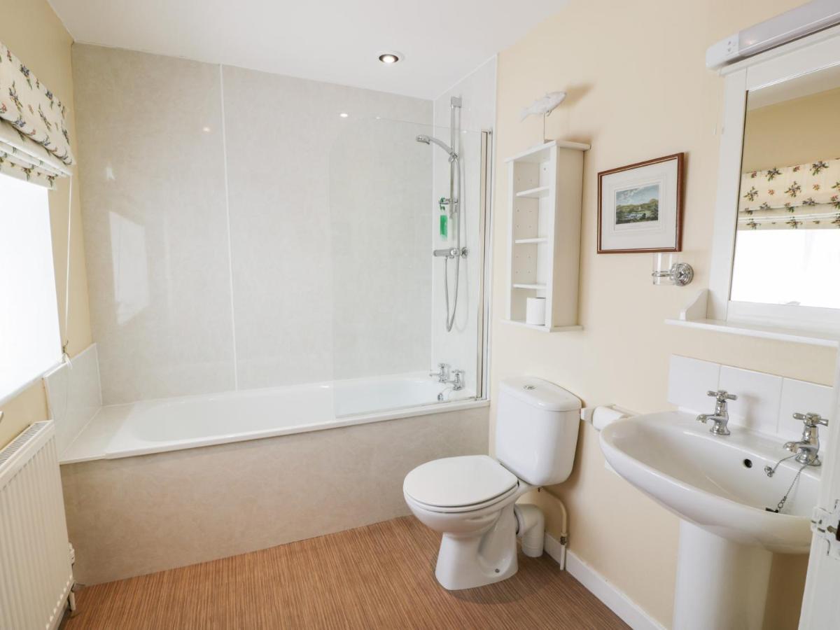 The Mews Flat Apartment Dalswinton ภายนอก รูปภาพ